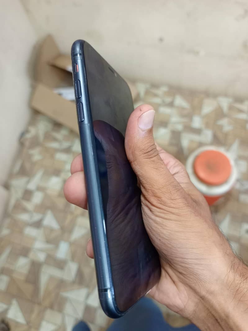 Apple iPhone 11 2