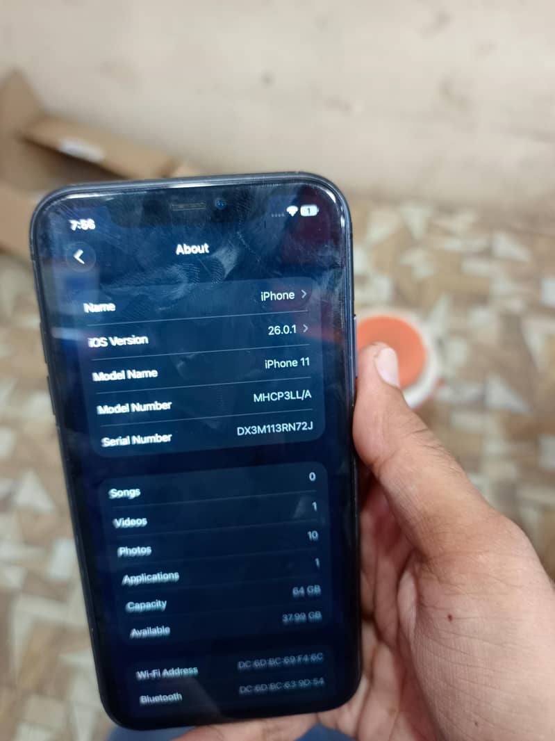 Apple iPhone 11 7