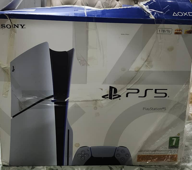 PS5 Slim 6