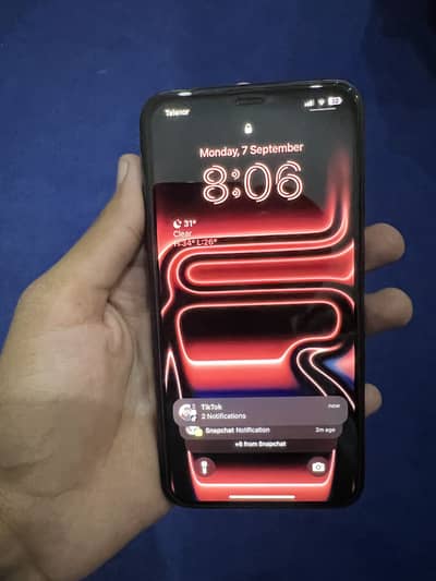 I phone 11 pro max pta approved 10/10 condition