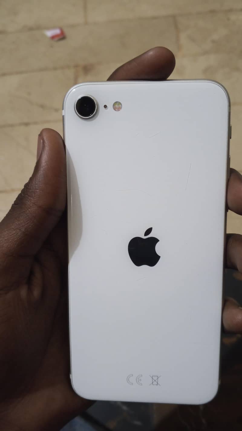 Apple iPhone SE 0