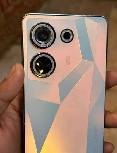 Tecno CAMON 20