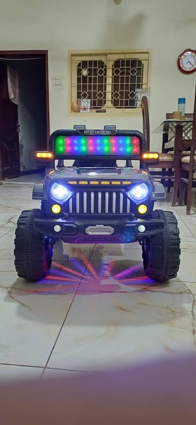 Kids 4x4 jeep car