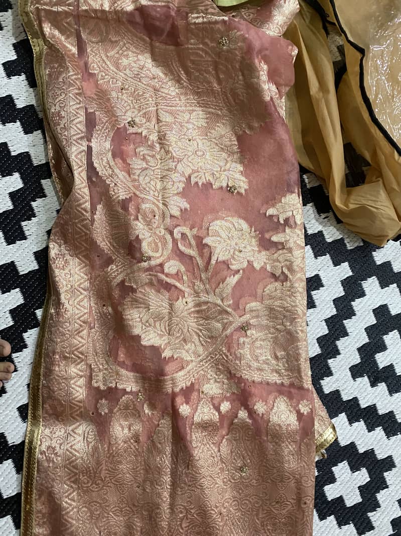 worn for few hours 5