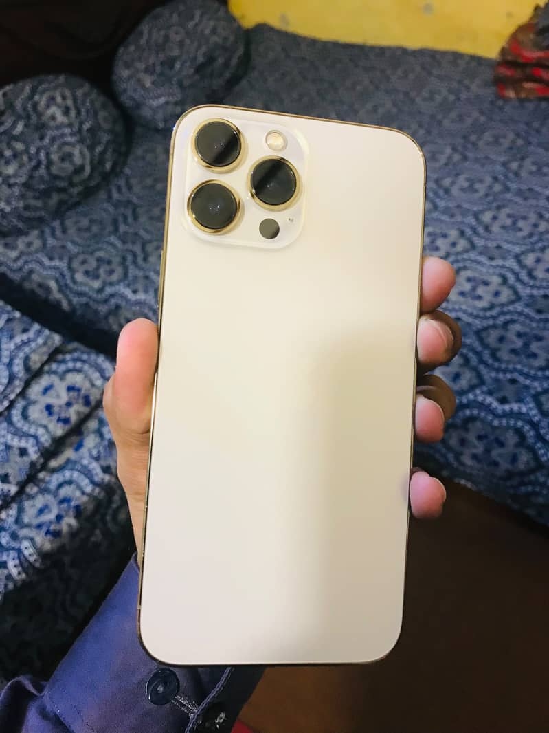 Apple iPhone 13 Pro Max 5
