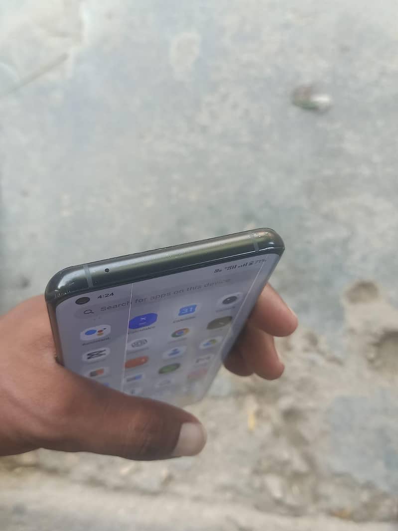 One Plus 9 Pro 4