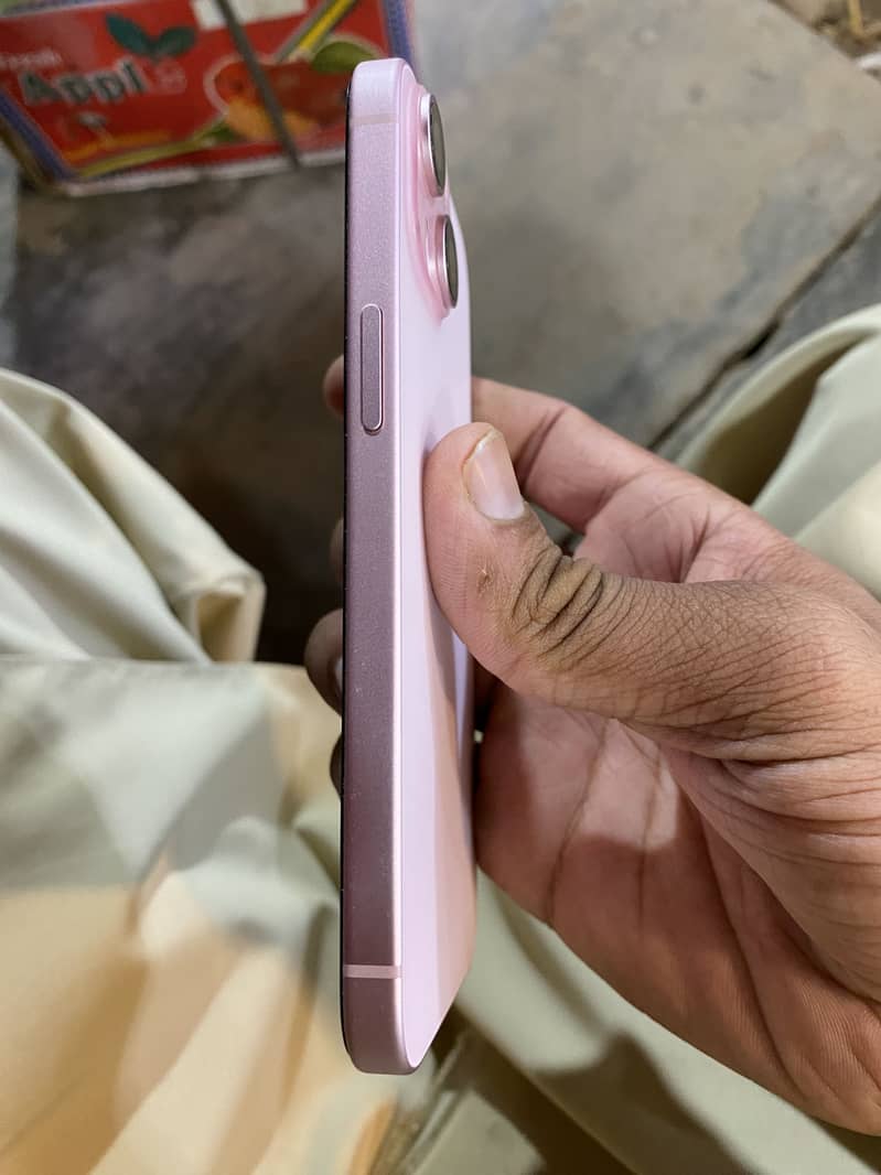 Apple iPhone 15 1