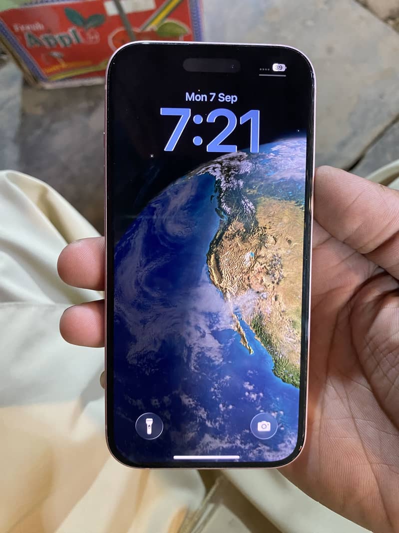Apple iPhone 15 2