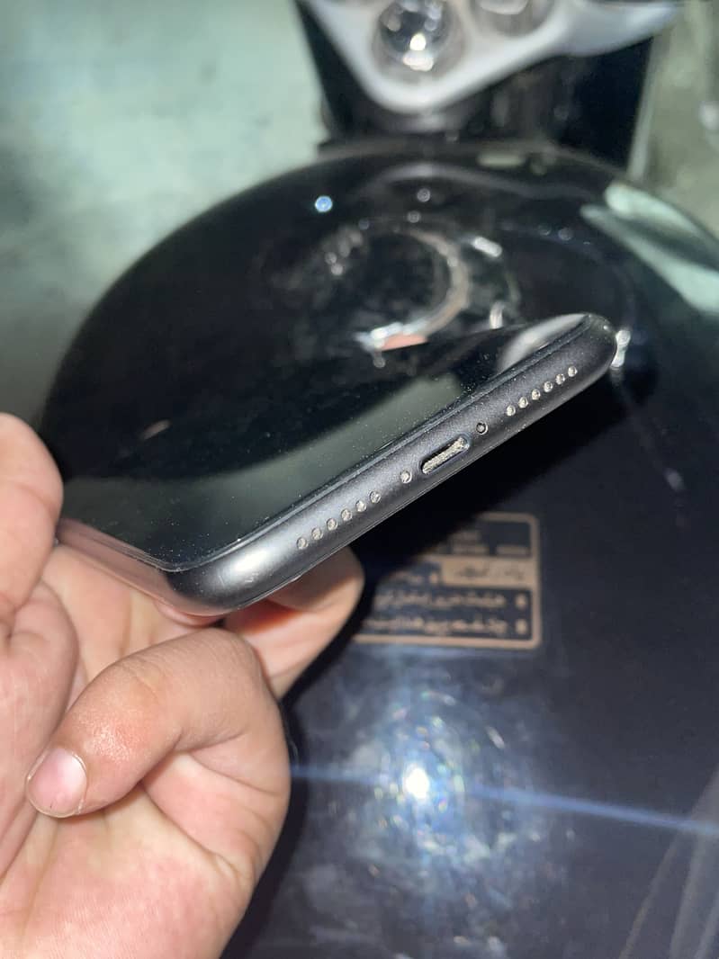 Apple iPhone 11 2