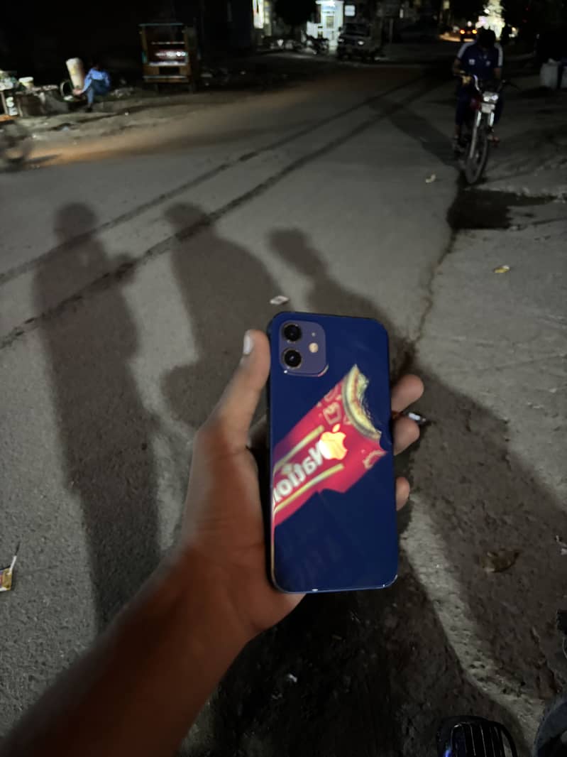 iPhone 12 1
