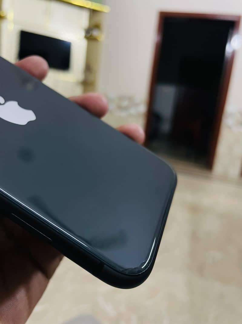 Apple iPhone 11 6