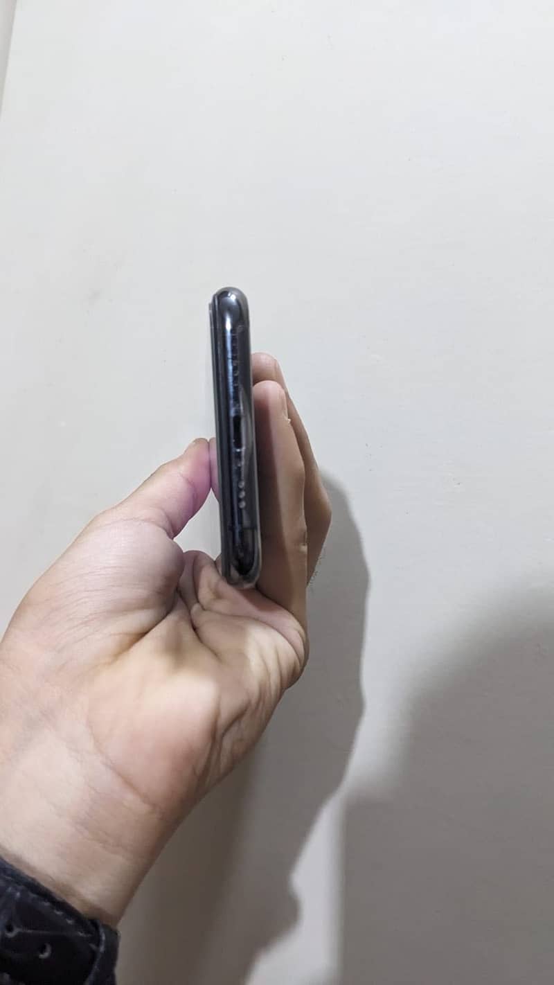 Apple iPhone 11 Pro 0