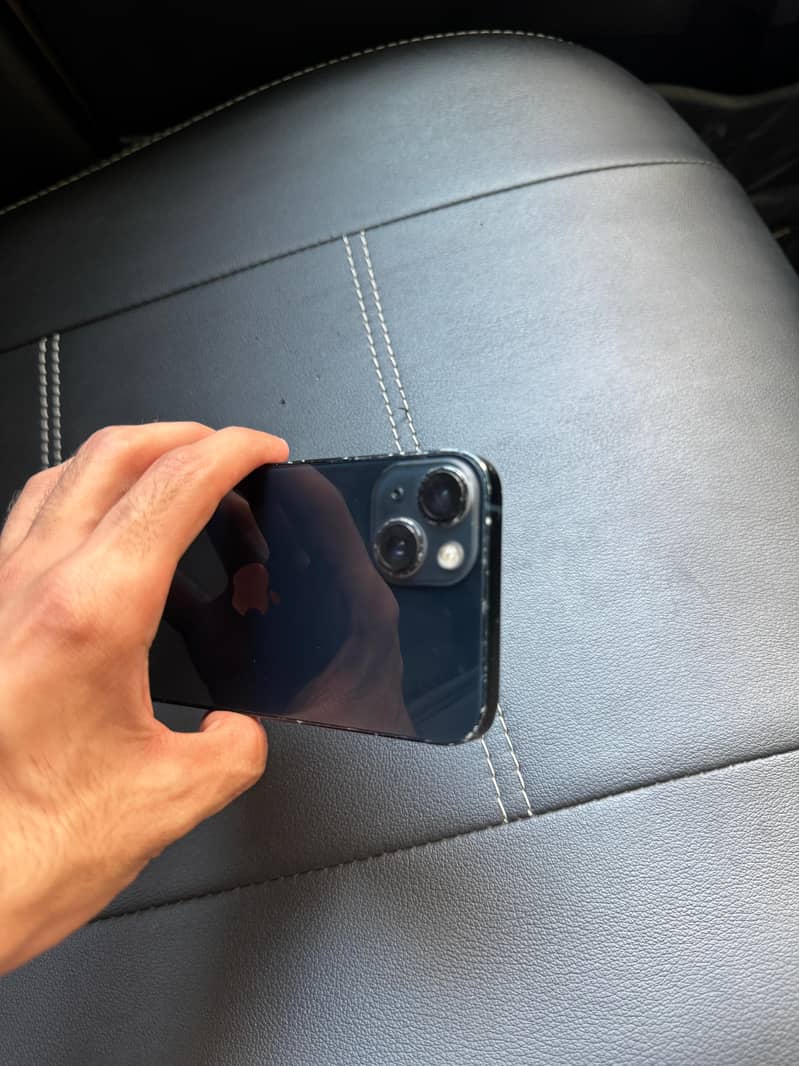 Apple iPhone 13 1