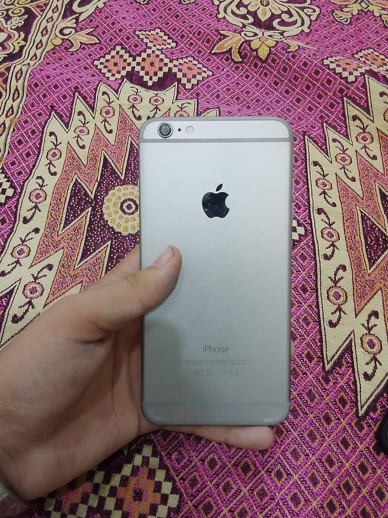 Apple iPhone 6 Plus 9