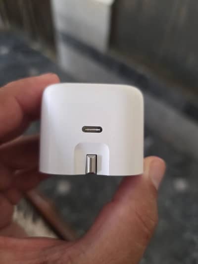 Apple 40w adapter