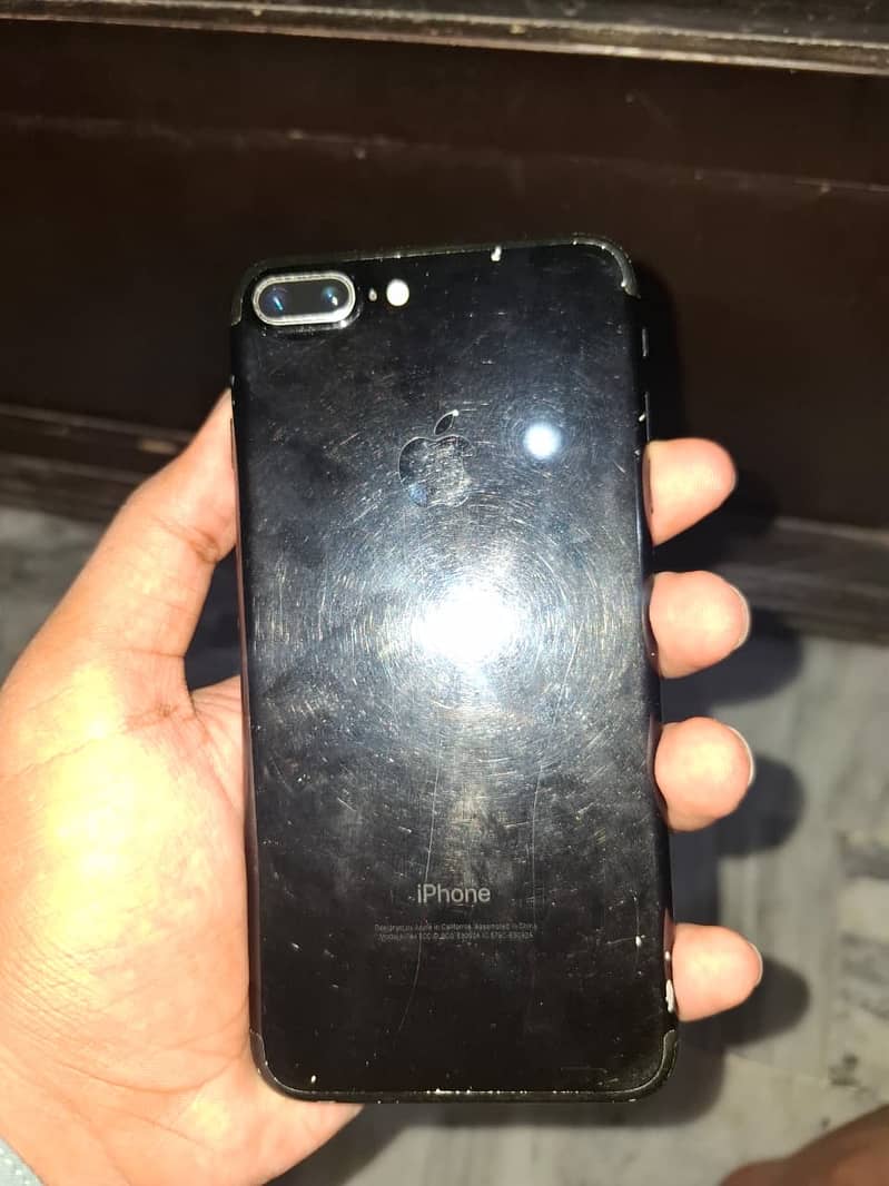 Apple iPhone 7 Plus 3