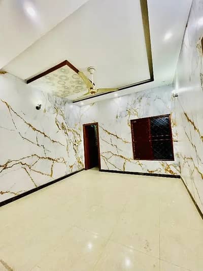 Beautiful 10 Marla LOWER PORTION Available For RENT In Prime Location Of Bahria Town Lahore