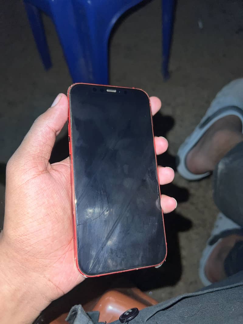 Apple iPhone 12 3