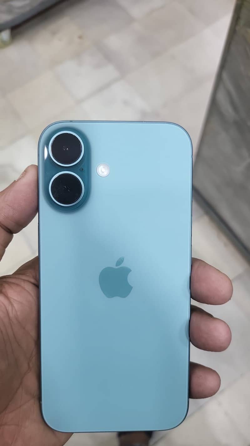 iPhone 16 1