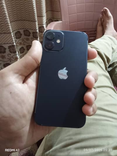 Apple iPhone 12 mini