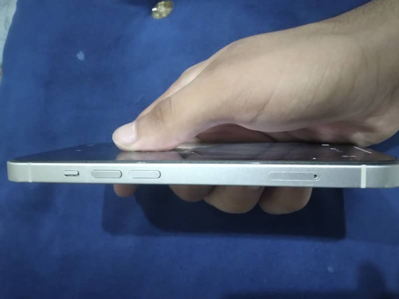 Apple iPhone 13 mini 3
