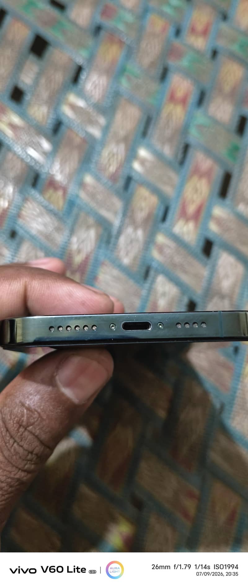 Apple iPhone 13 Pro Max 6