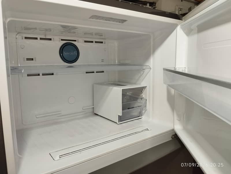Fridge 1