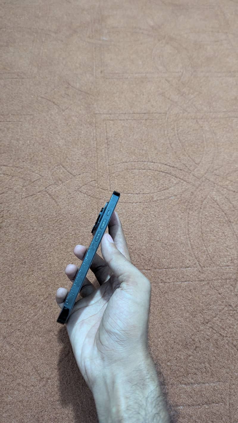 Apple iPhone 14 Pro 4