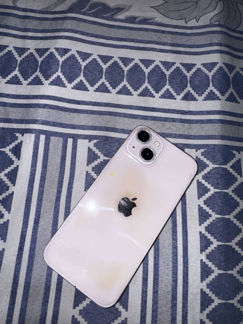 Apple iPhone 13 2