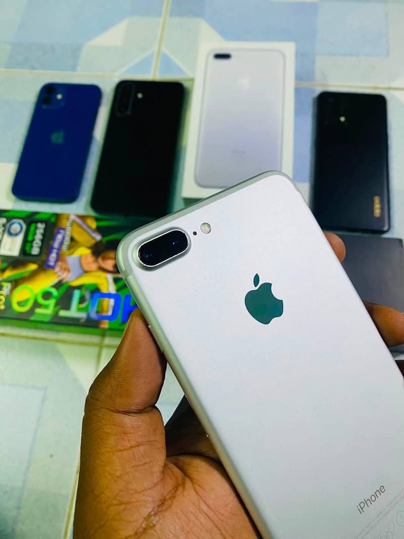 Apple iPhone 7 Plus 1