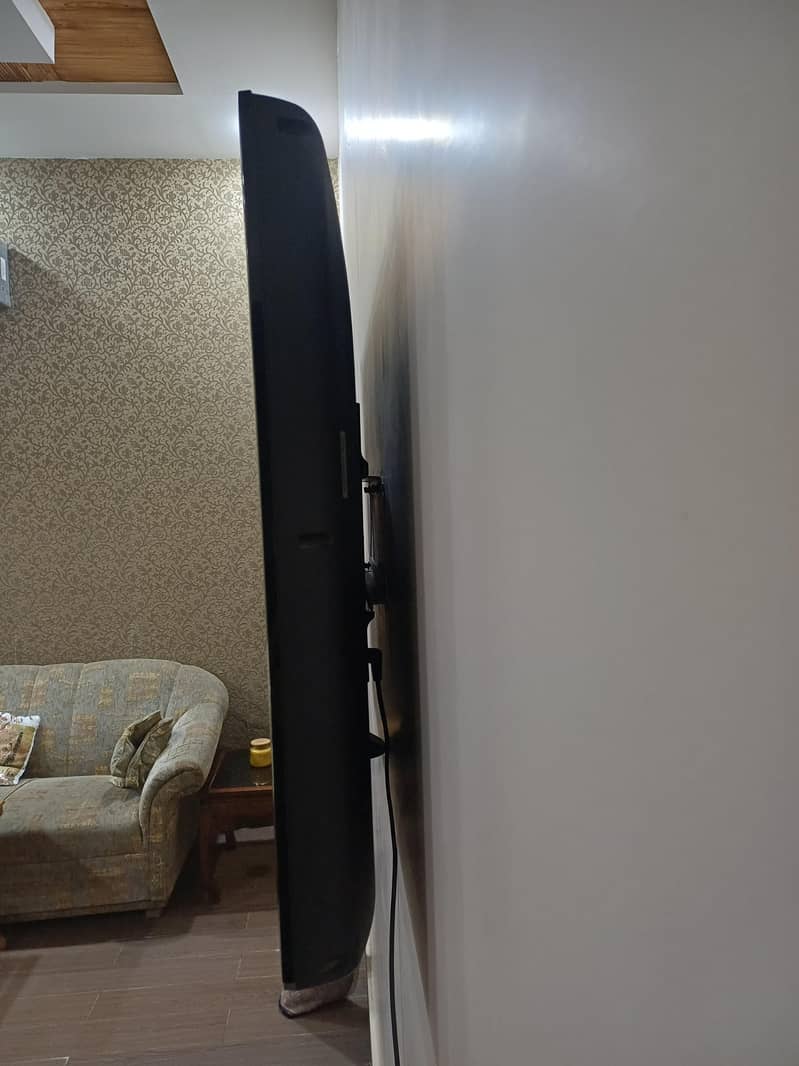 LG LED 1