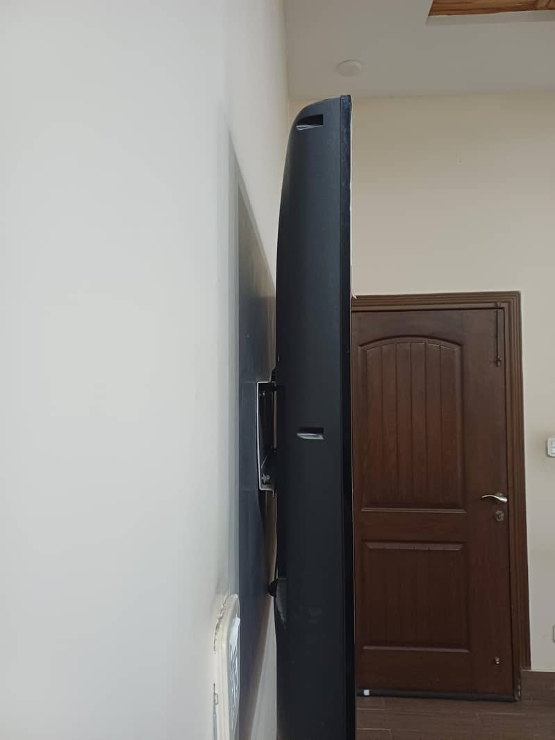 LG LED 2