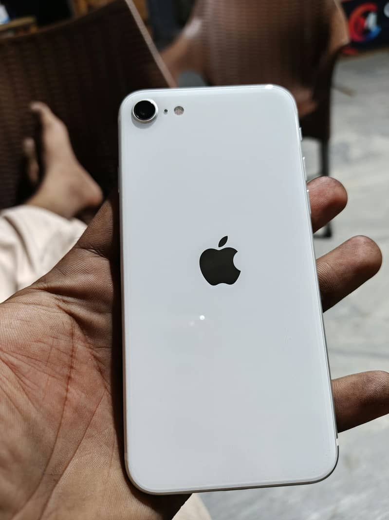 Apple iPhone SE 0