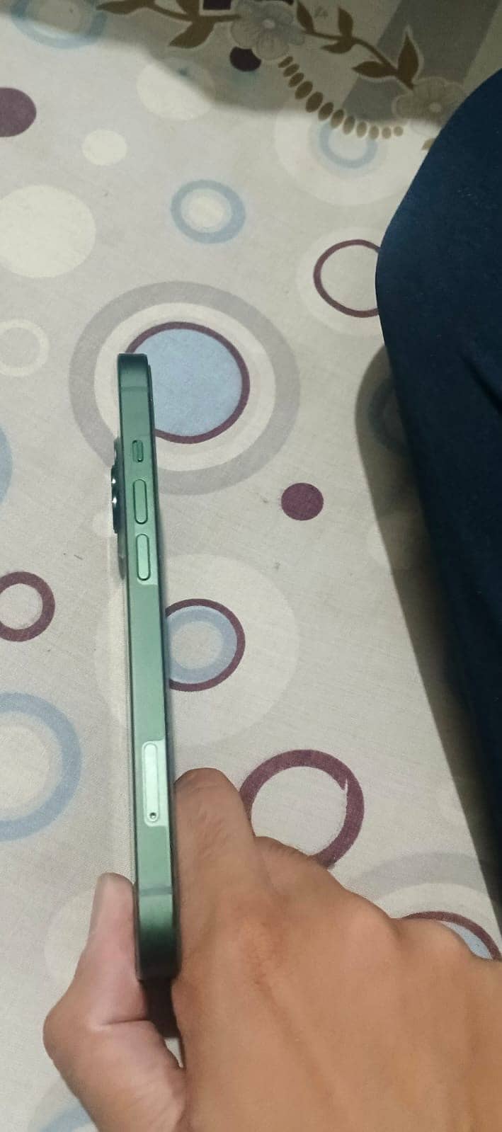 Apple iPhone 13 5