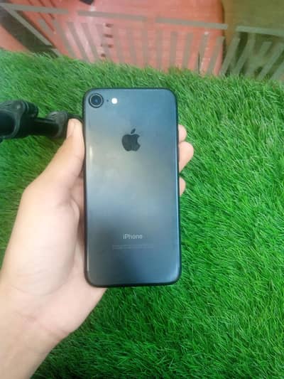 Apple iPhone 7