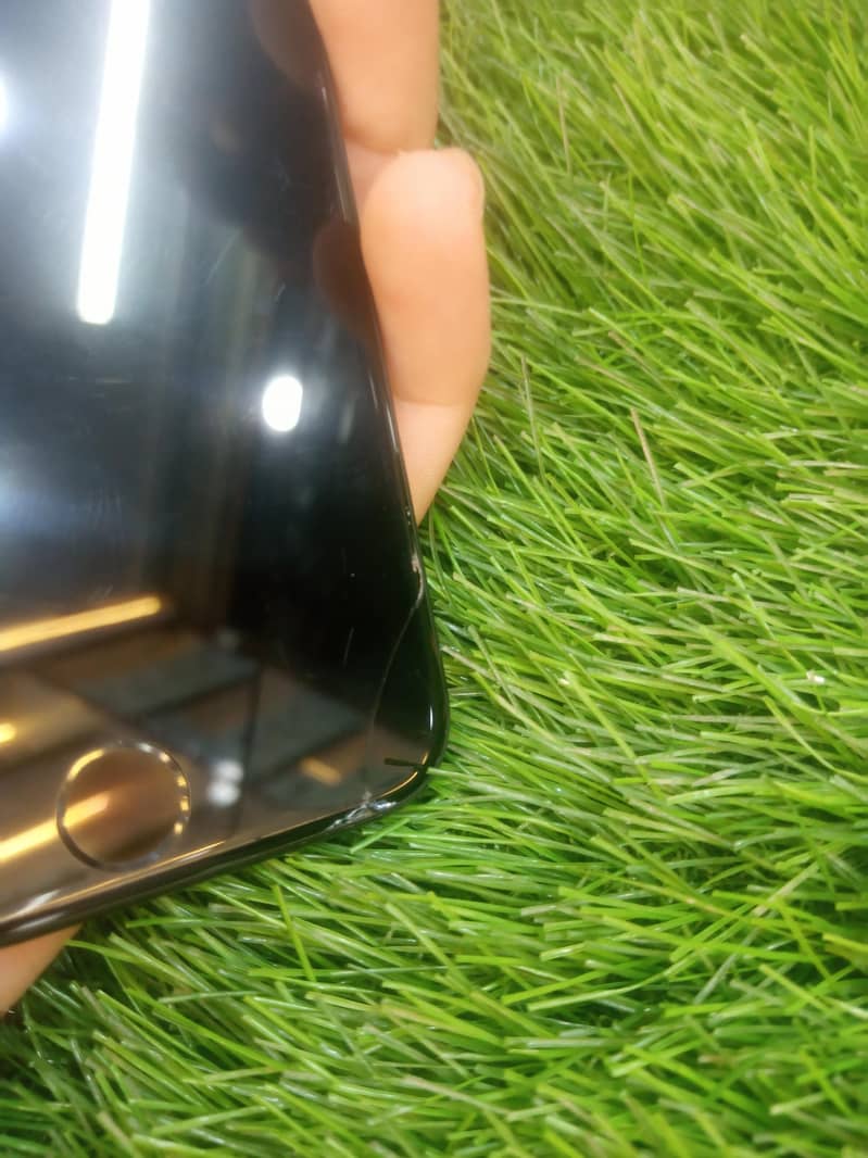 Apple iPhone 7 5