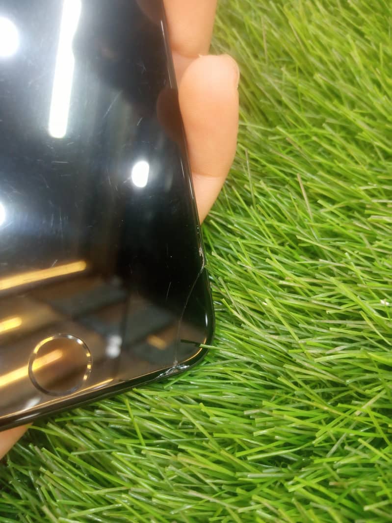 Apple iPhone 7 6