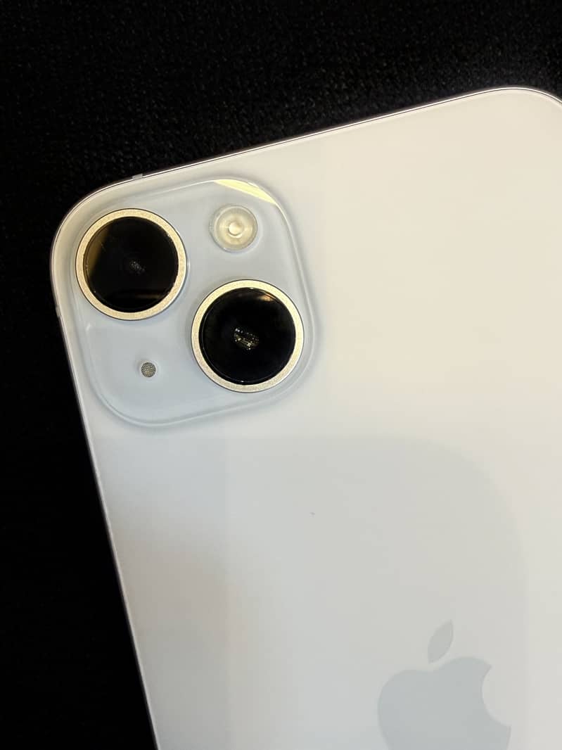 Apple iPhone 15 plus 3