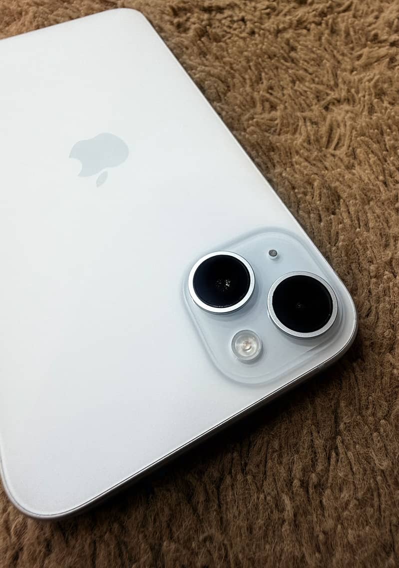 Apple iPhone 15 plus 7