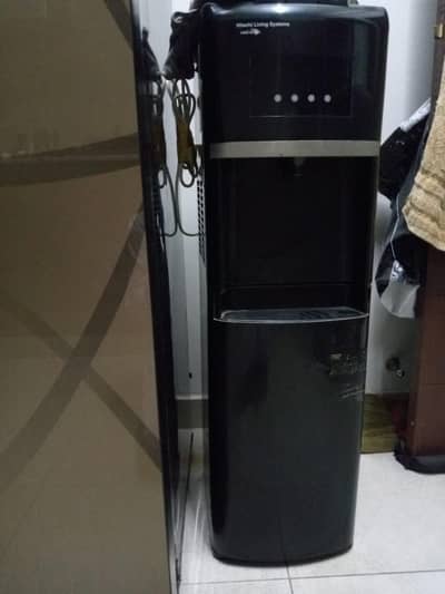Hitachi bottom load dispenser