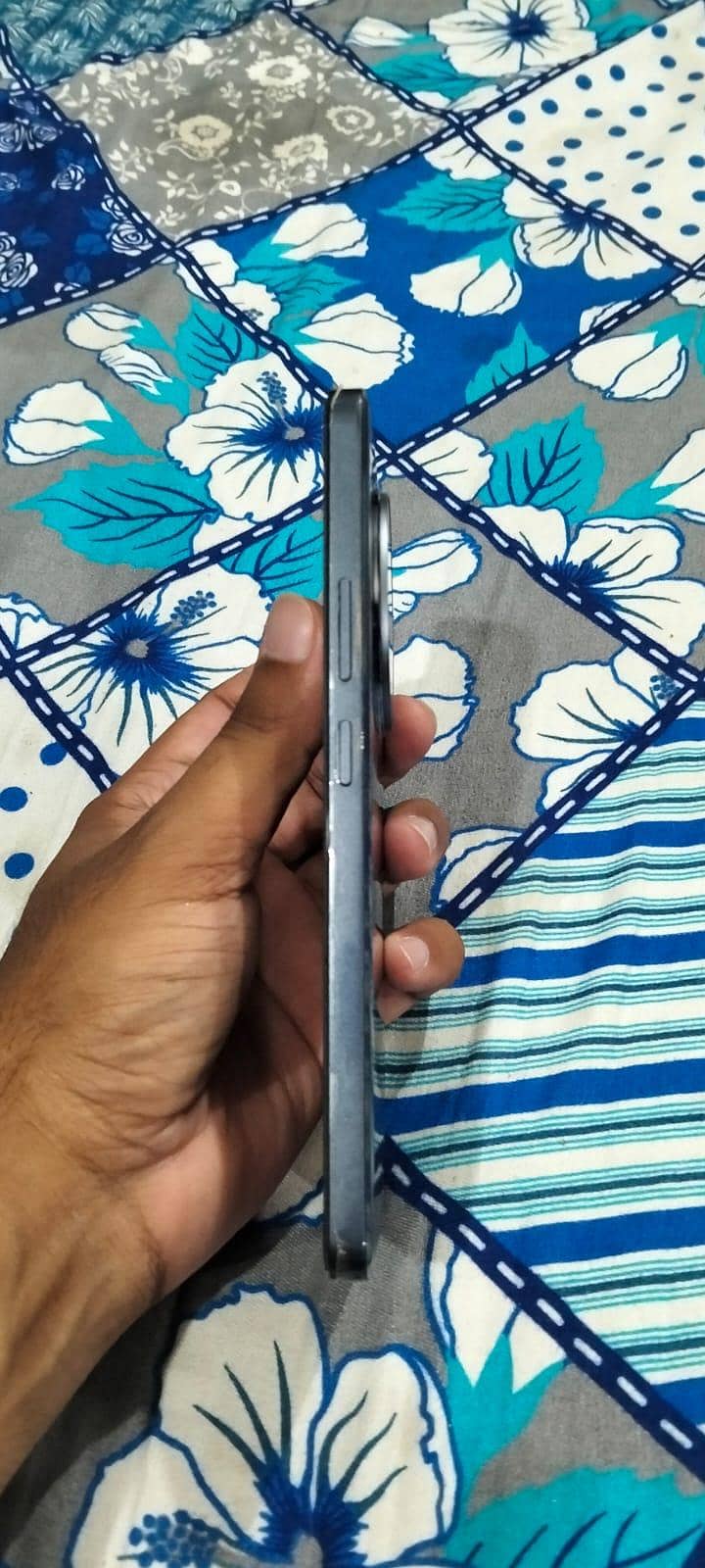 Realme 13 Plus 3