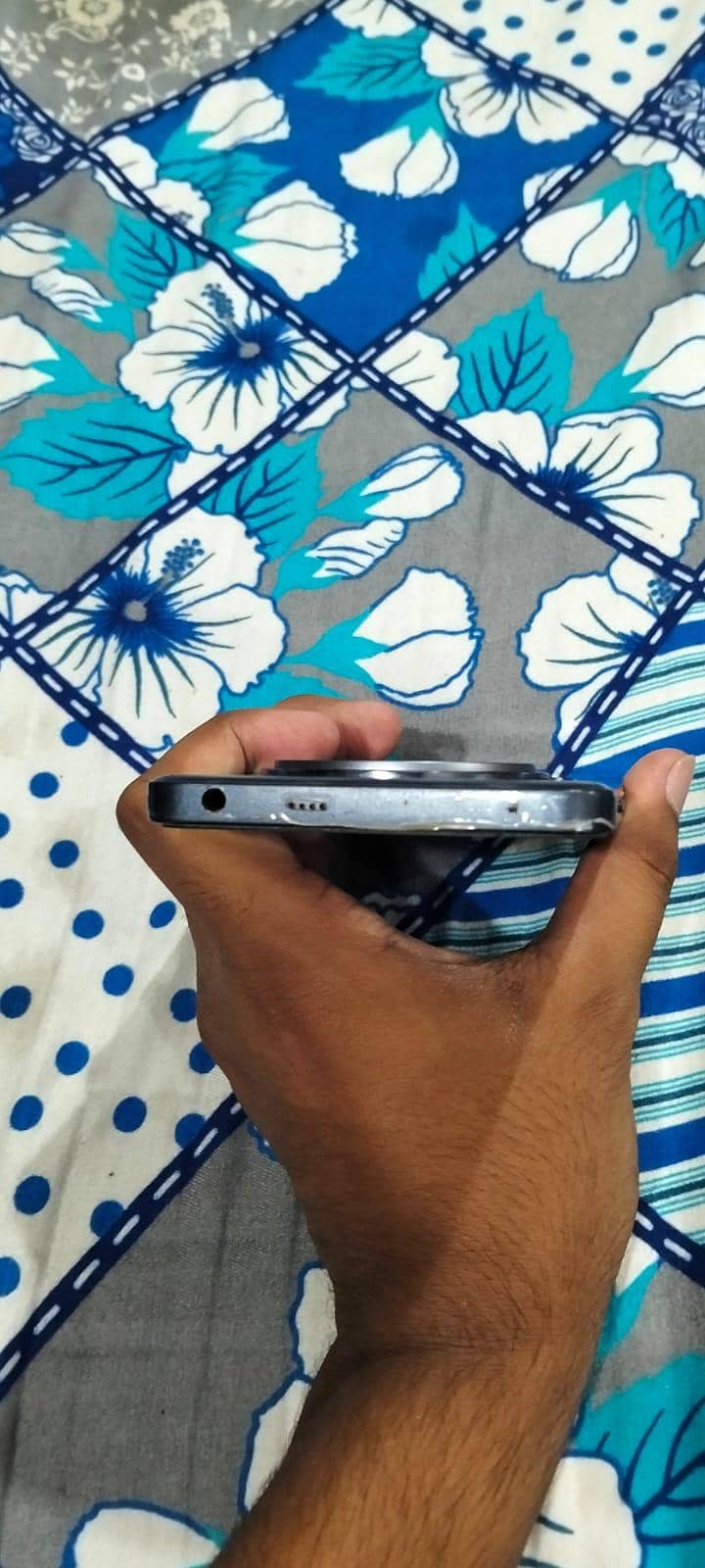 Realme 13 Plus 4