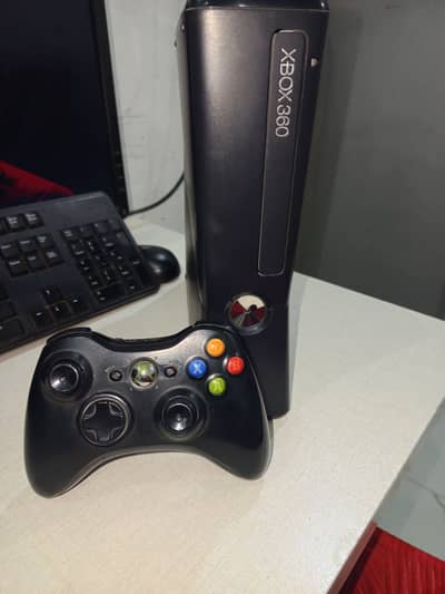 selling Xbox 360 slim 250 GB Jailbreak