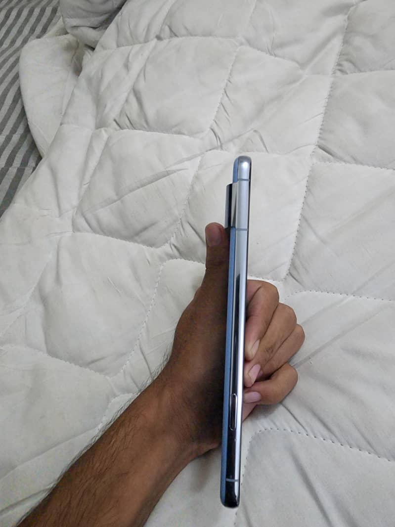 Google Pixel 8 Pro 2
