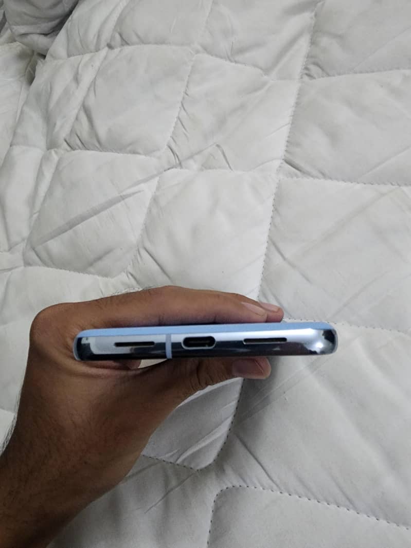Google Pixel 8 Pro 3