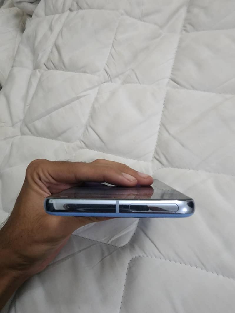 Google Pixel 8 Pro 4