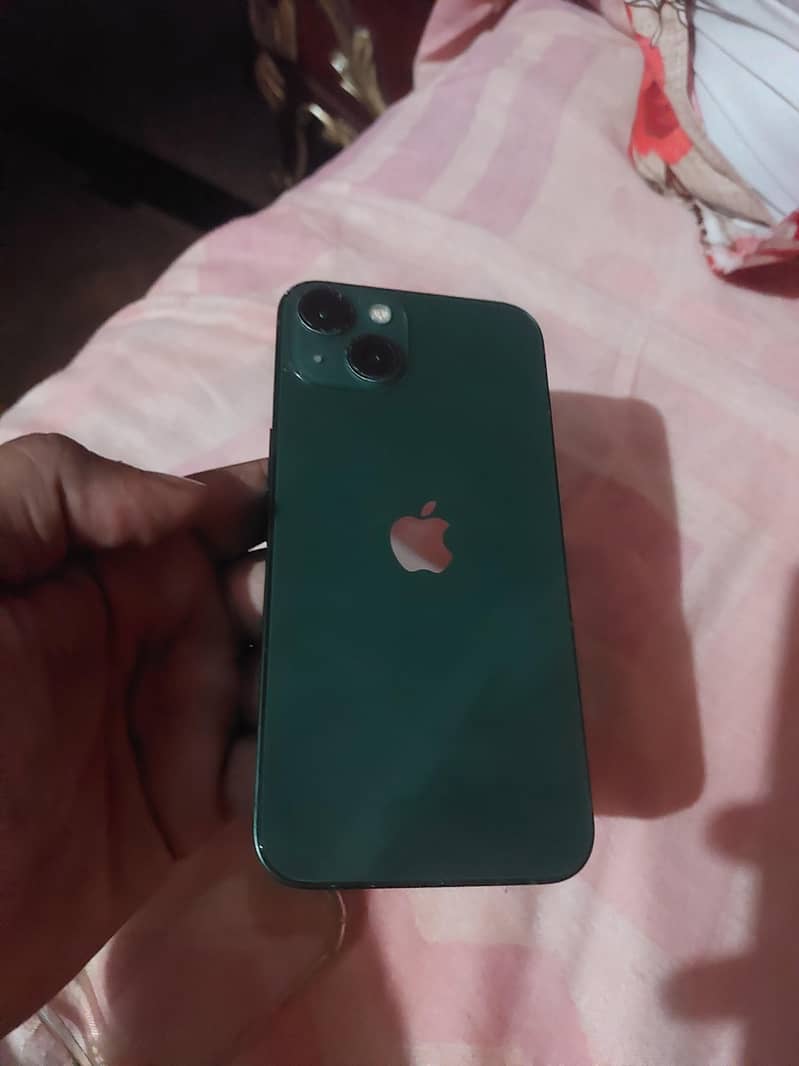 Apple iPhone 13 3