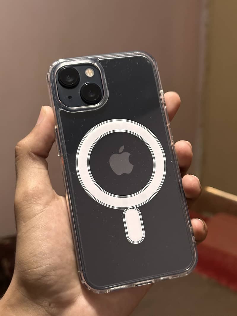 Apple iPhone 13 1