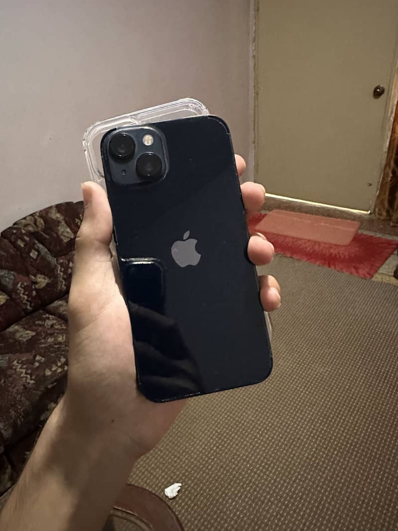Apple iPhone 13 6