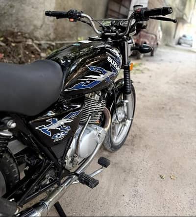 Suzuki 150 black colour urgent sale